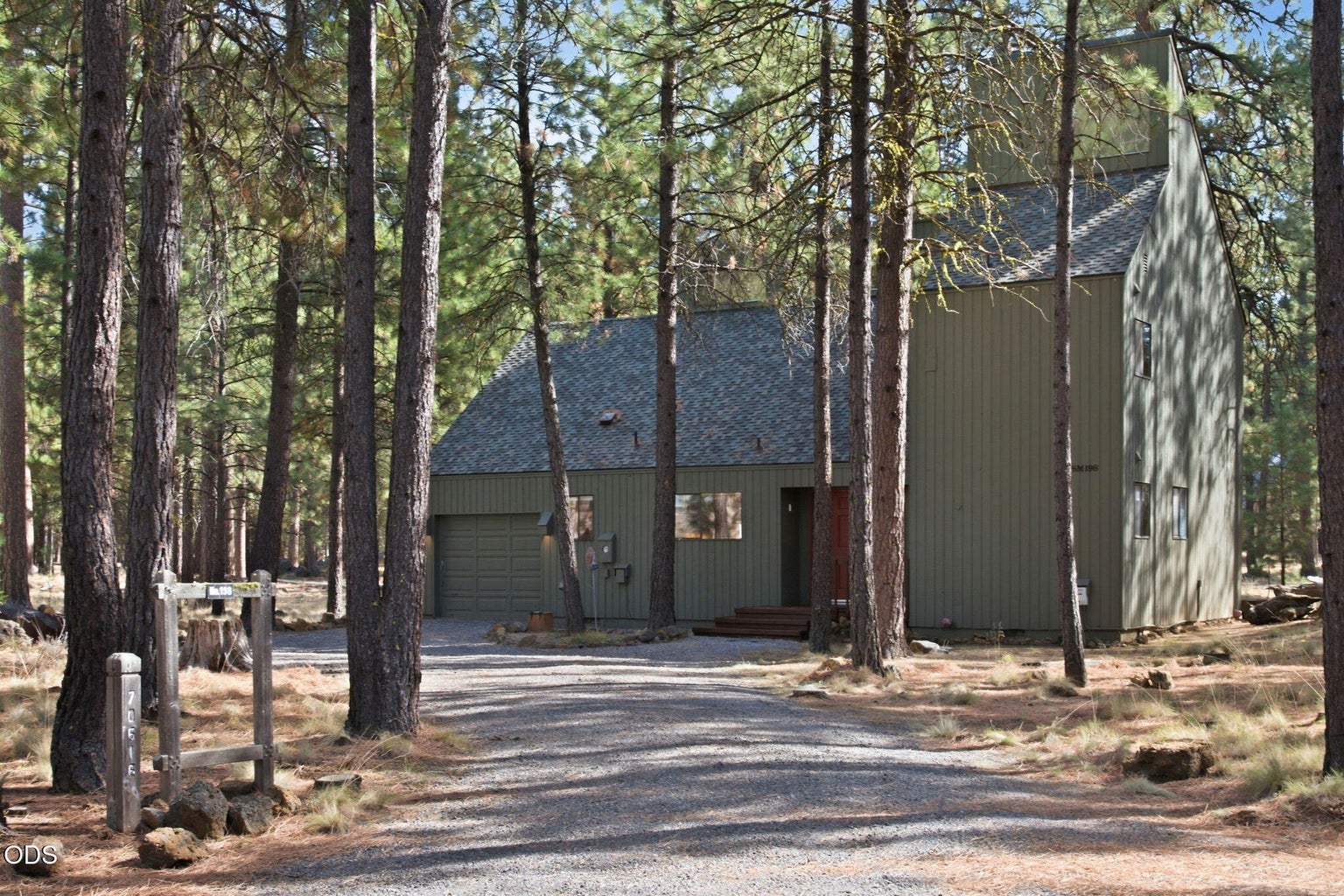 SM198 Exterior